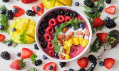 Exploring the Nutritional Benefits of Fruits in a Healthy and Balanced Diet